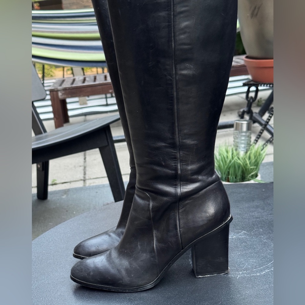 Nine West size 10 Black Heeled Leather Boots